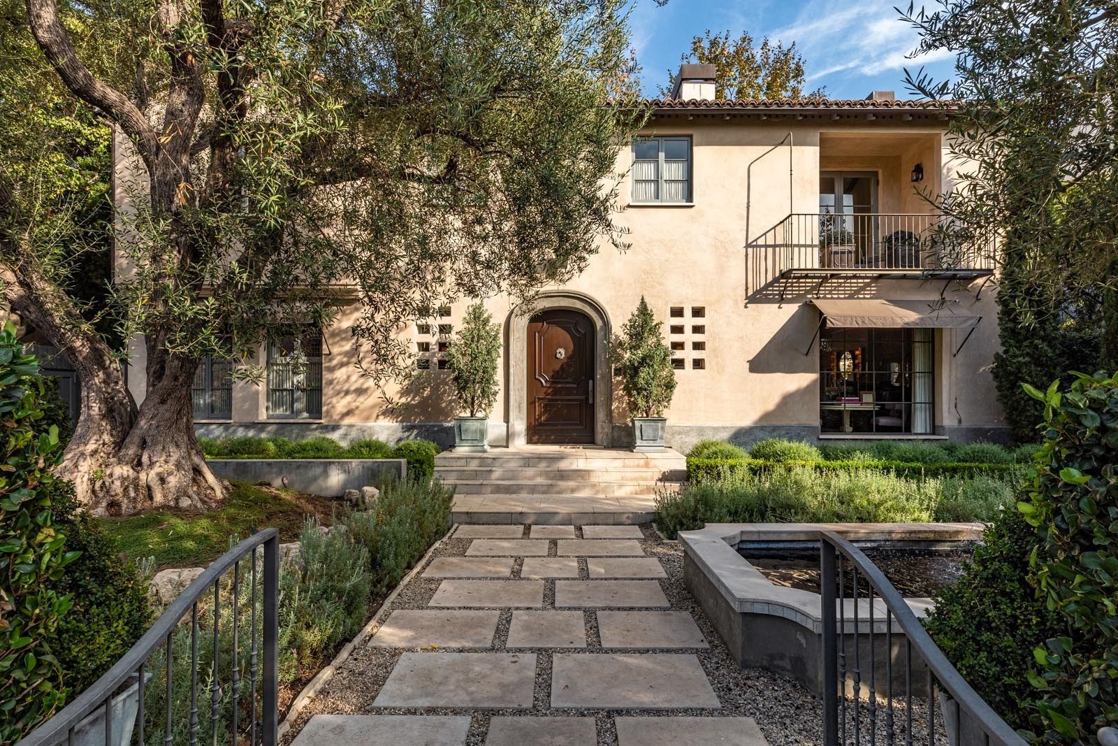 120 North McCadden Place Gary Gold Best Los Angeles Luxury Real